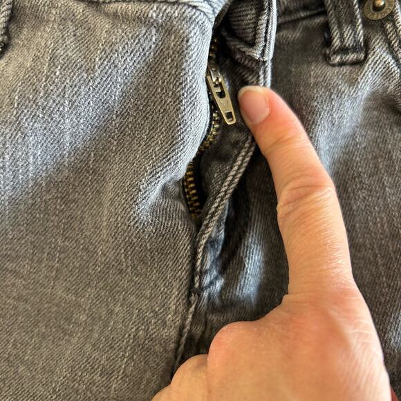 American Eagle Women's Stretch Washed Black Distressed Denim Skinny Jeans 2 - Picture 7 of 13